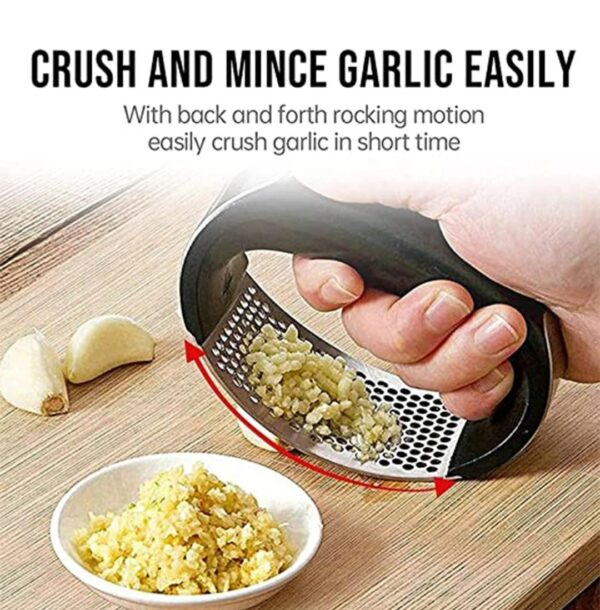 STAINLESS STEEL GARLIC PRESSER / CRUSHER. - Image 5